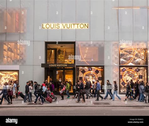 louis vuitton 5th avenue|louis vuitton 5th ave store.